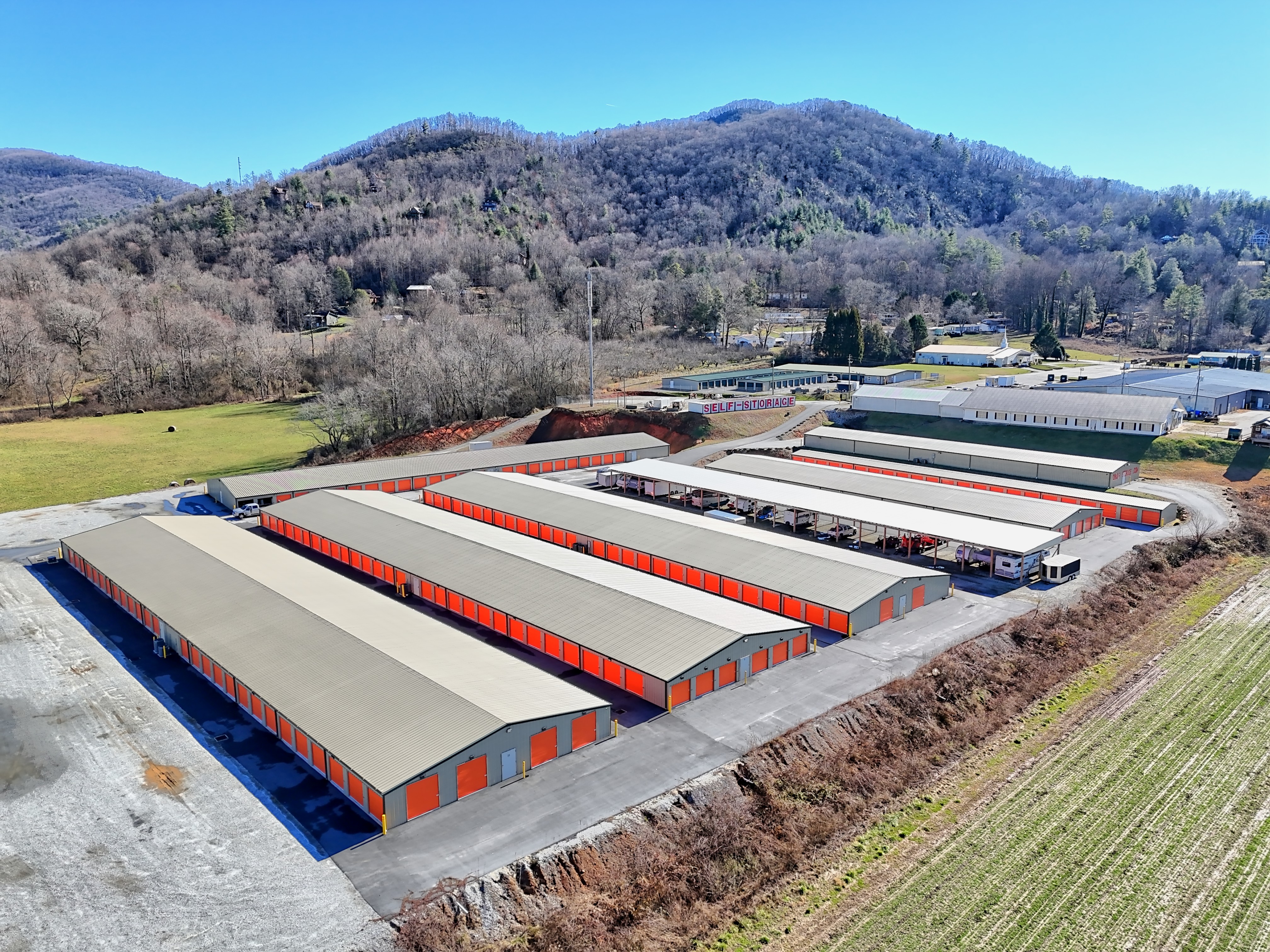 Self Storage Units in Mountain City, GA 30562 | Champion Storage LLC