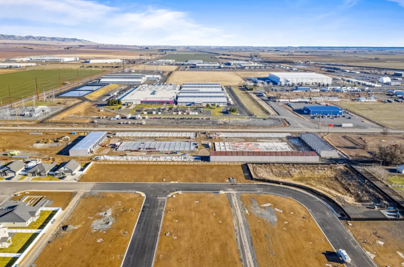 Brand-New RV & Boat Storage Facility in Quincy, WA