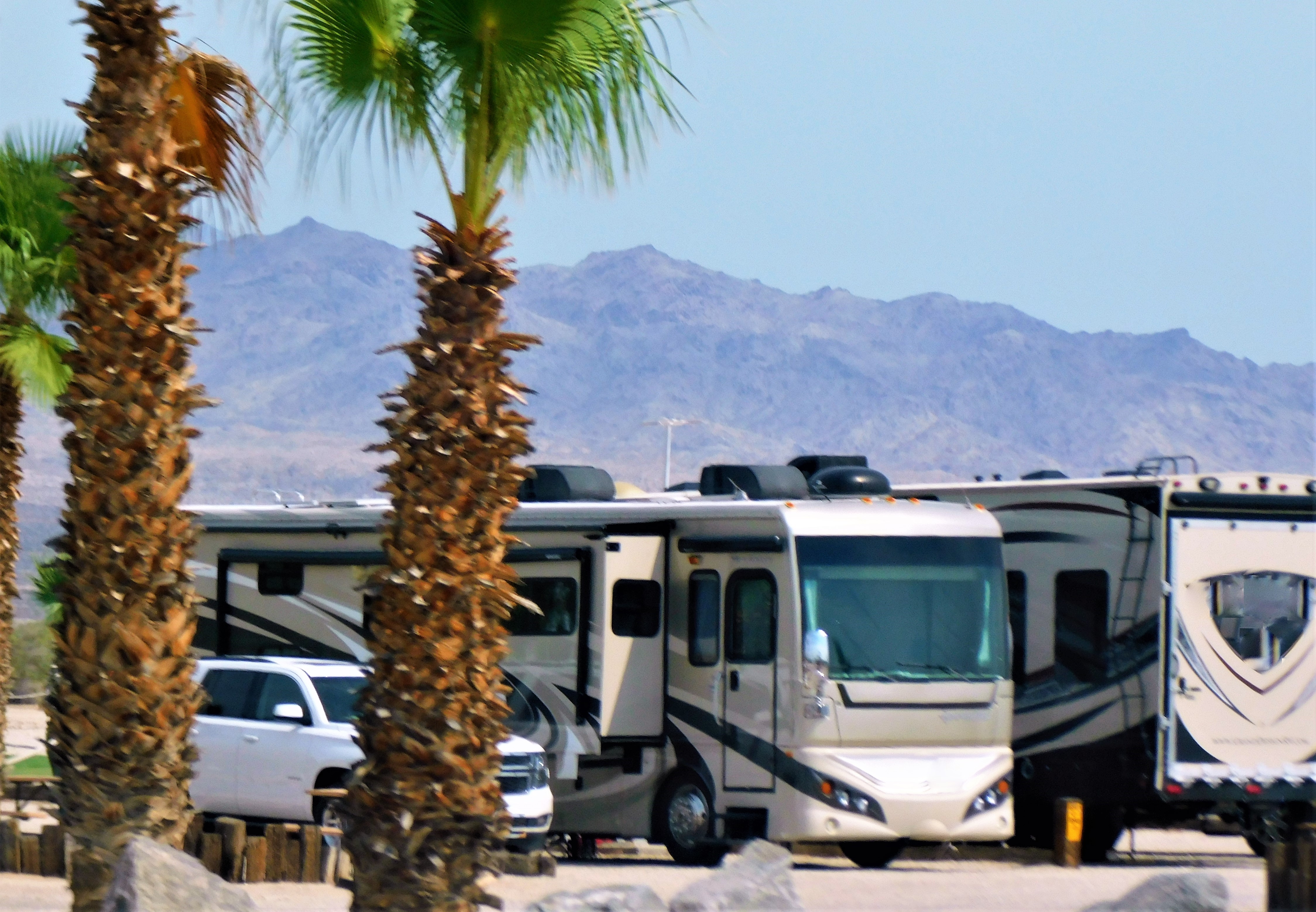 Simi Village RV 2240 First Street Simi Valley, CA 93065