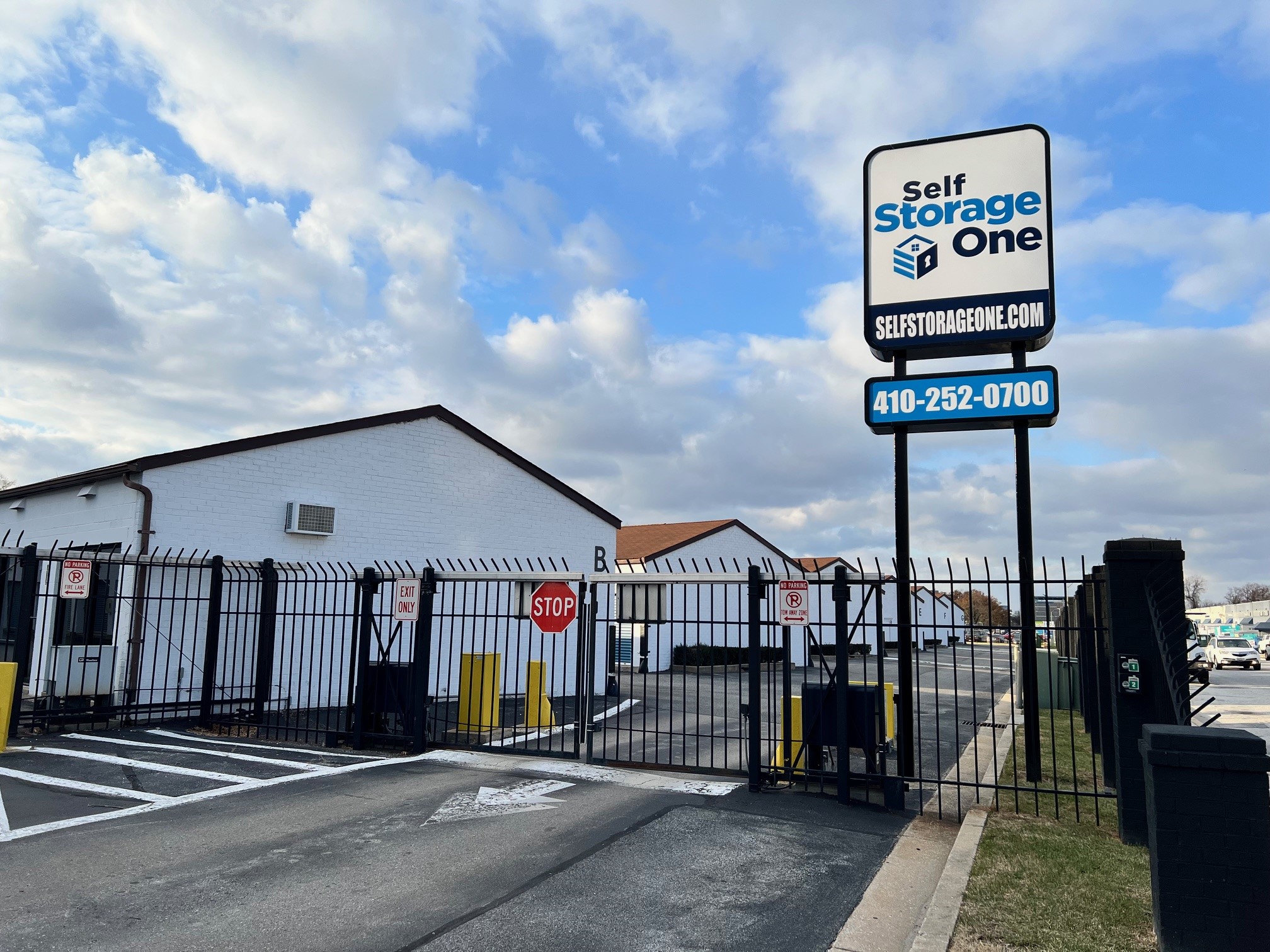 Outdoor Boat/RV/Vehicle Parking with All Drive-up Units in Timonium, MD ...