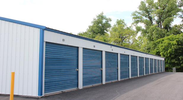 Row of self storage units in Troy, MO