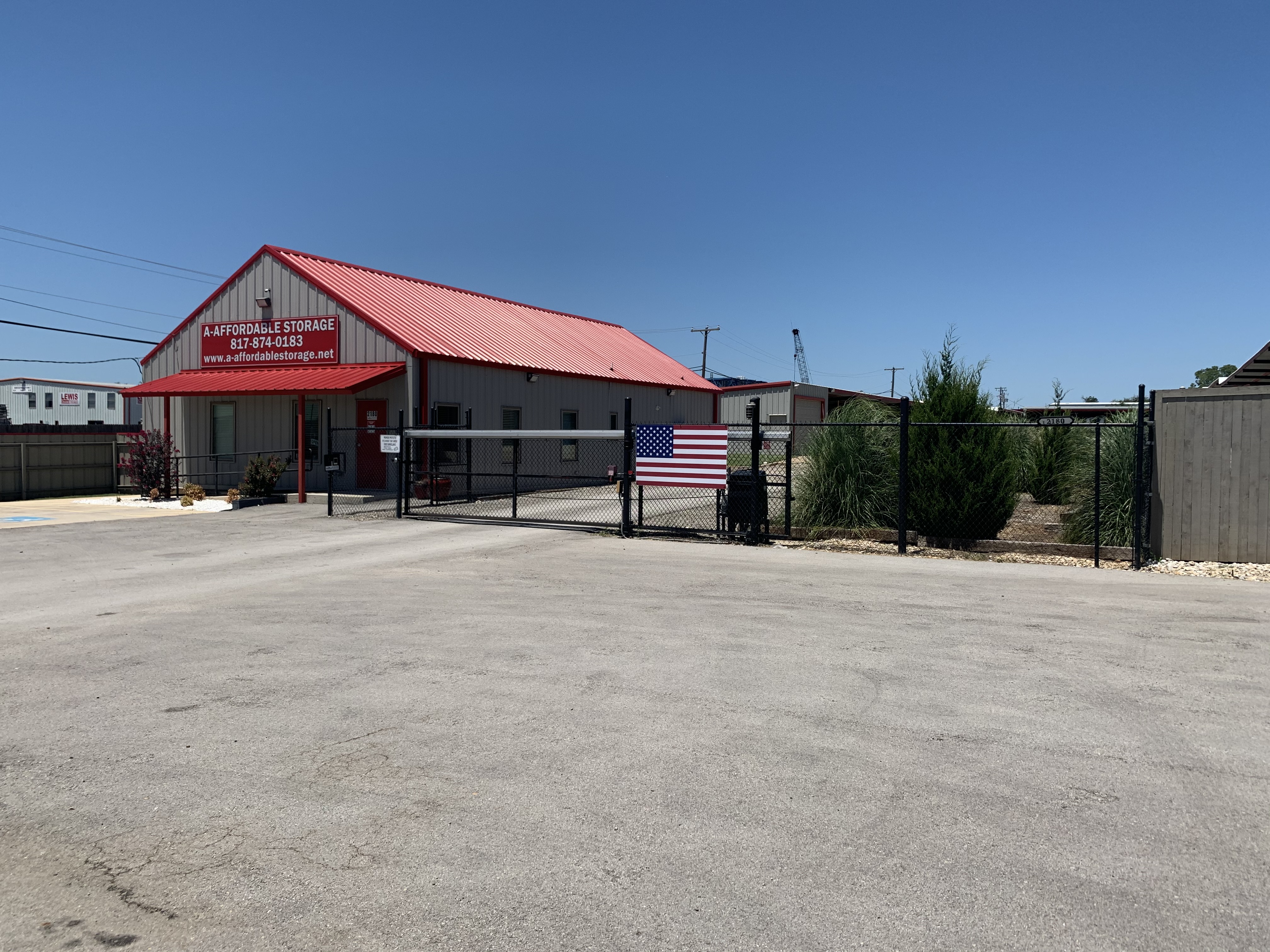 Storage Units in Mansfield, TX 76063 Premium Storage