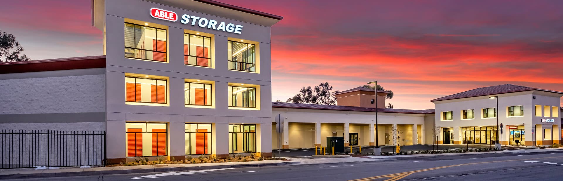 indoor climate-controlled units in los angeles