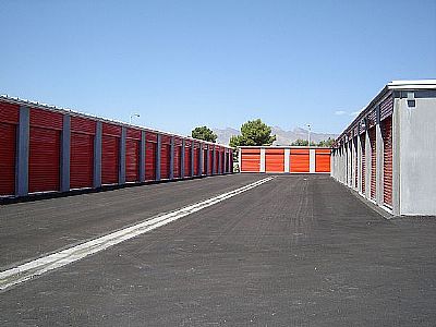 Drive up storage units Miami, FL