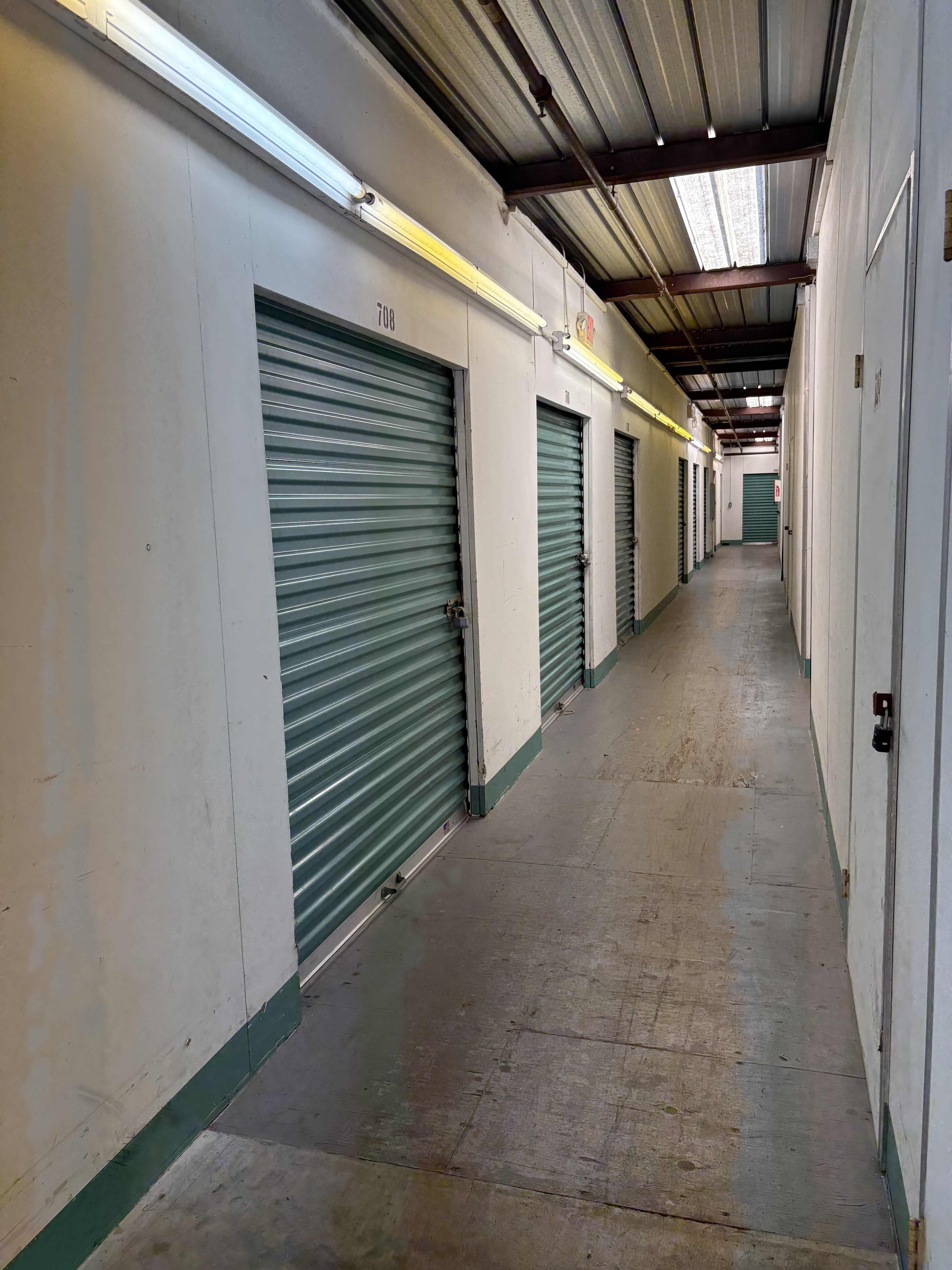 Medium Interior Units in San Ramon, CA