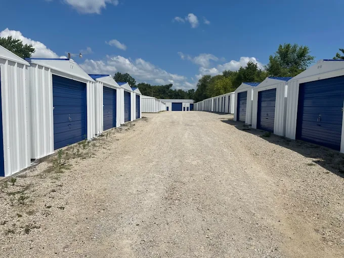 secured units in McHenry, IL 60050