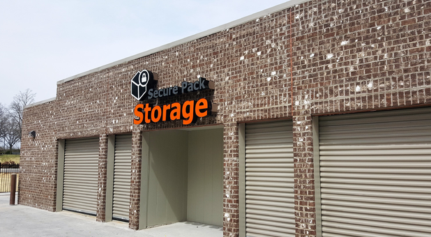 Drive up storage units in Lenoir City, TN