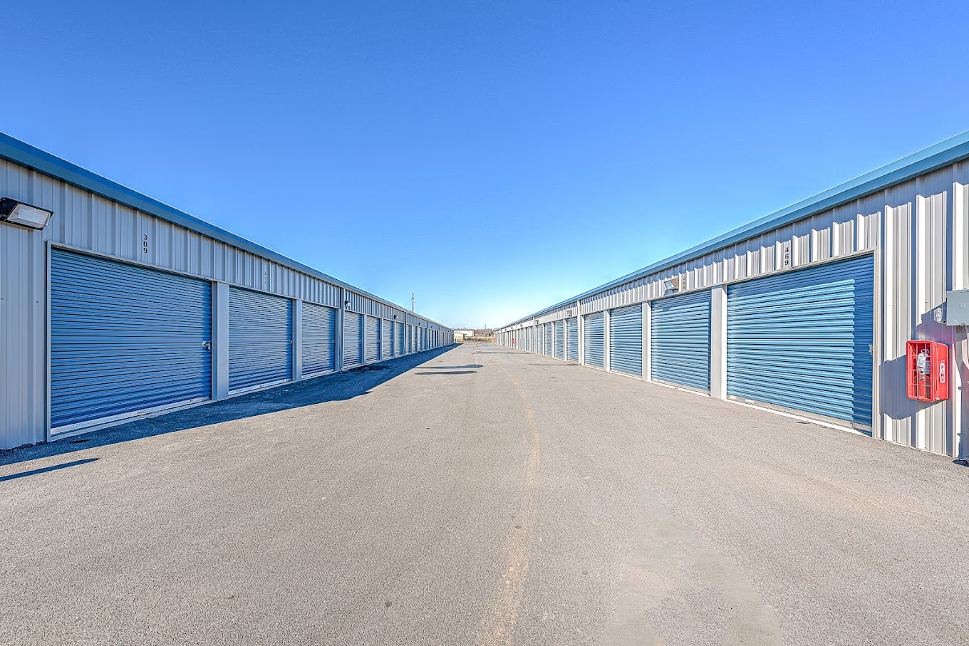 Drive Up Access Storage Units in Rogers, AR