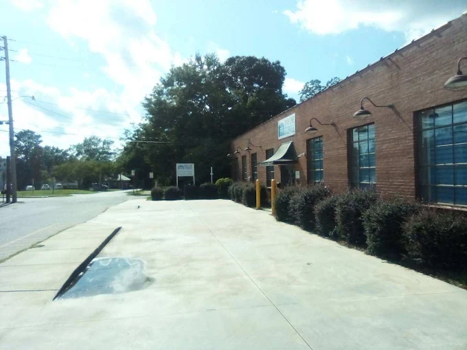 Gray Line Self Storage 51 W Adams St Forsyth, GA 31029