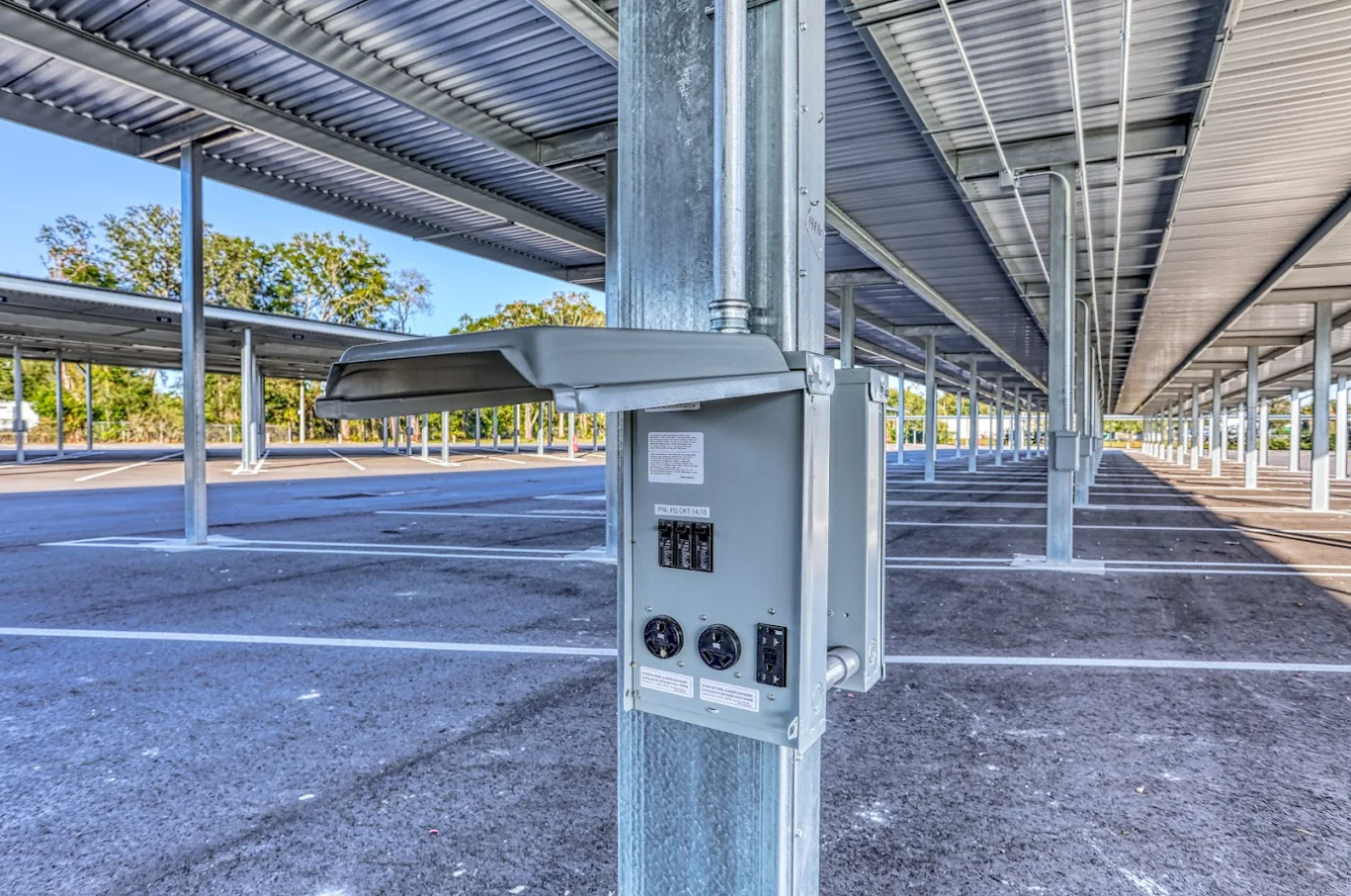 15 & 30 Amp Electrical Power Outlets for Your RV in Ocala, FL