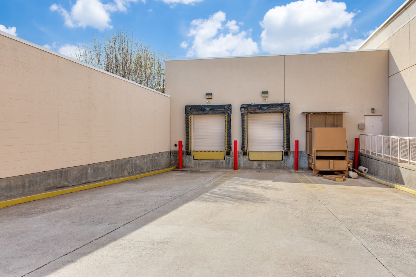 Outdoor Loading Dock Access