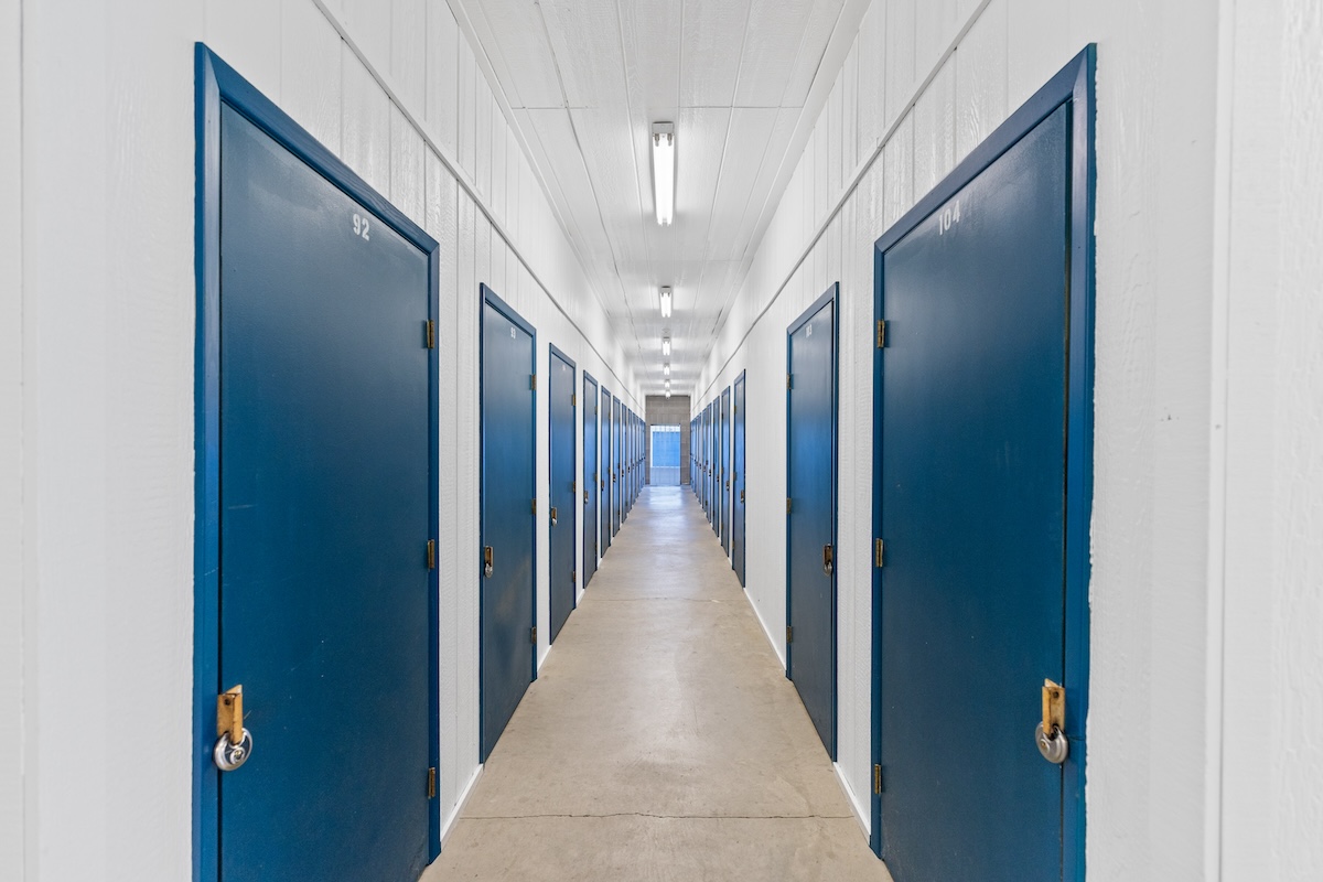 Interior self storage units in Oregon