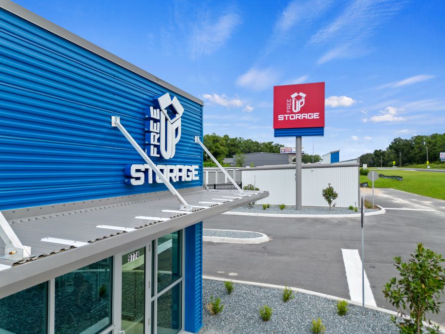 FreeUp Storage Belleview - Exterior