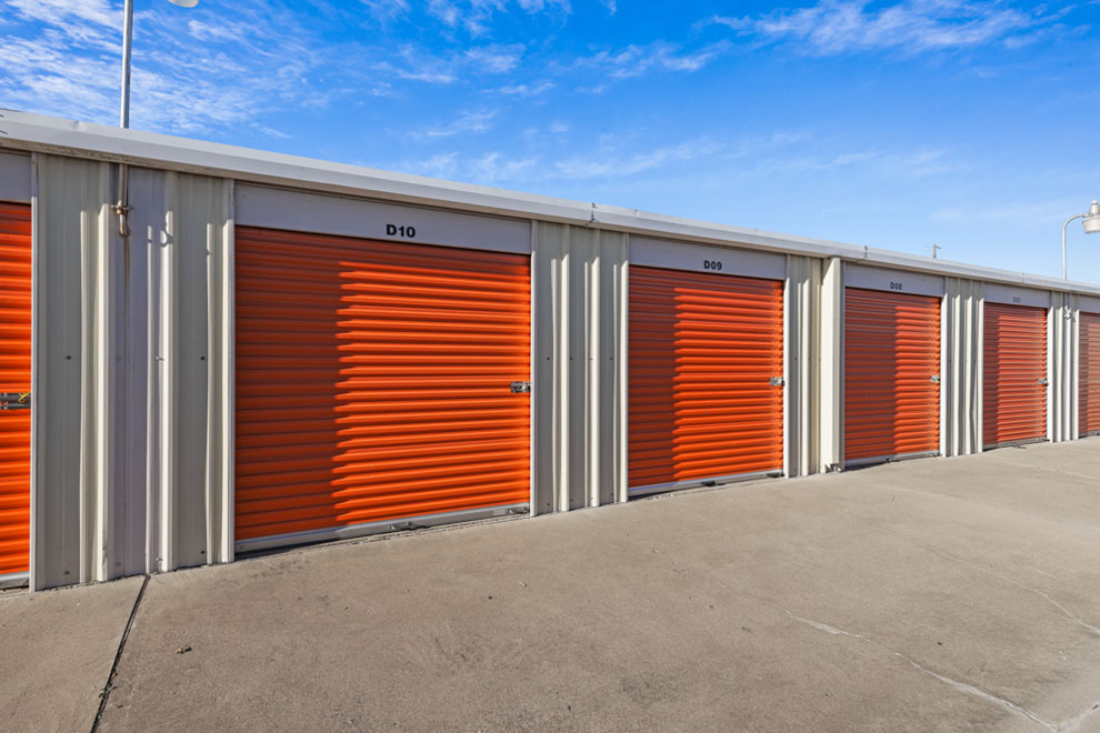 Climate Controlled Self Storage Units in Corsicana, TX | FreeUp Storage ...