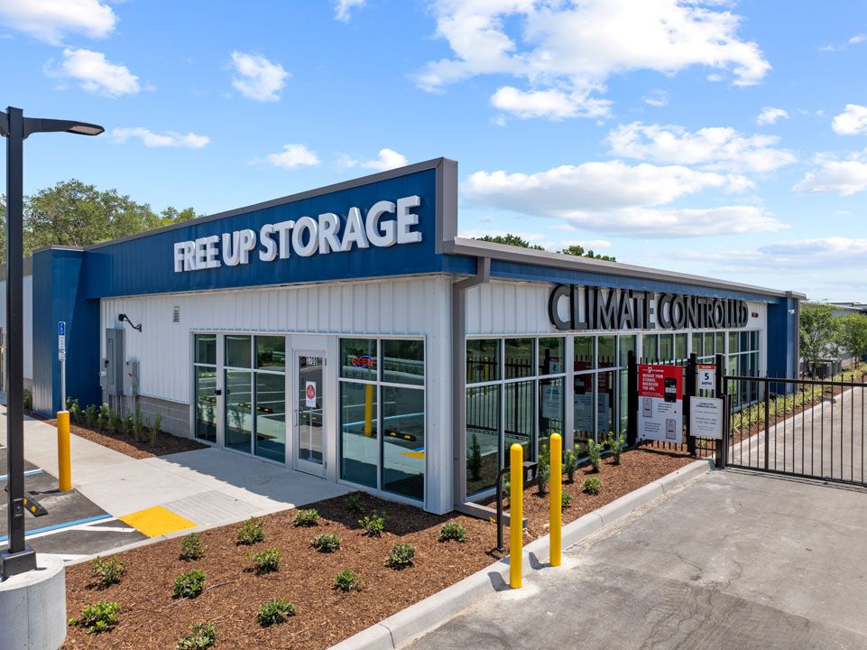 Storefront entrance at FreeUp Storage Eustis on County Road 44