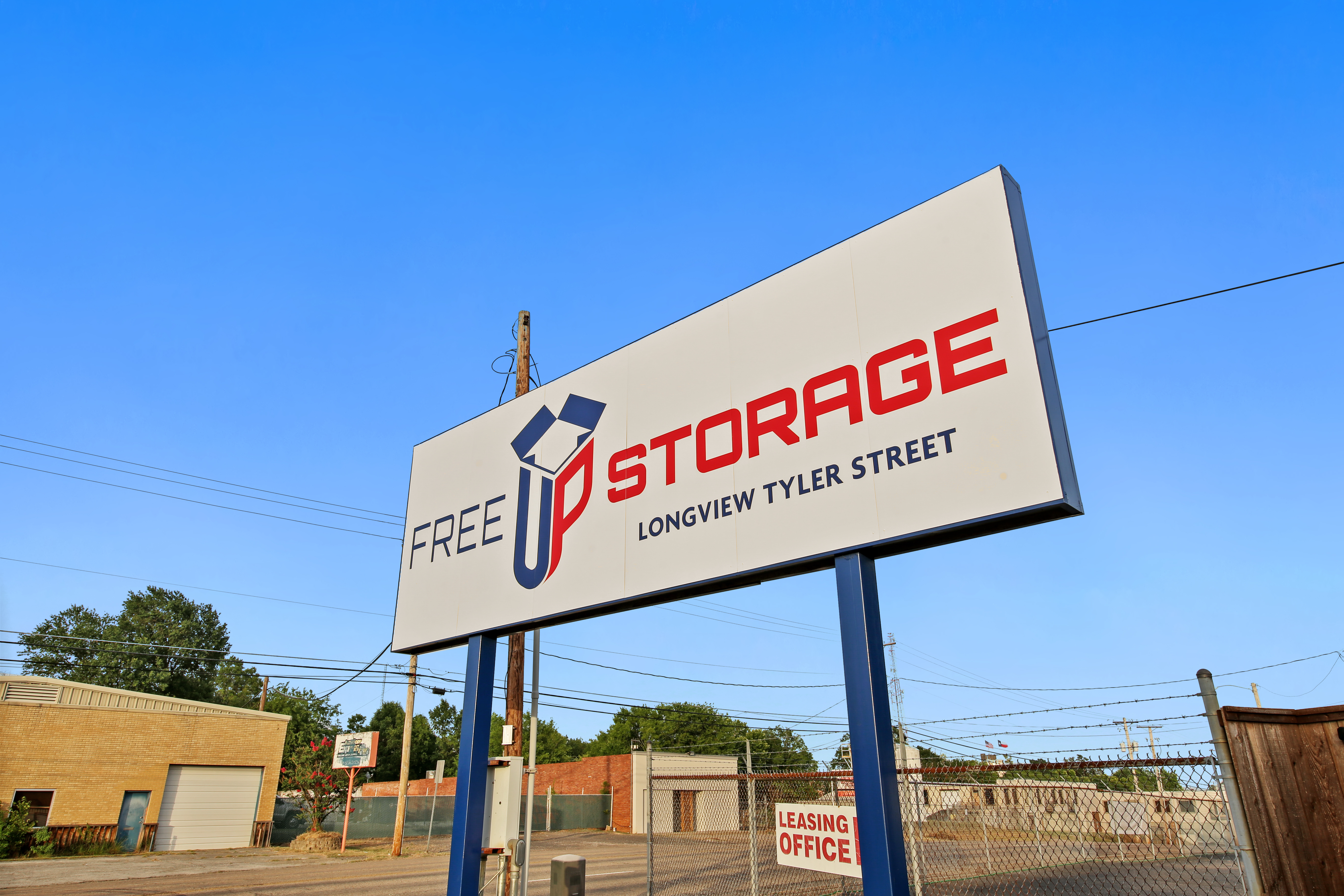 FreeUp Storage Longview Tyler Street Sign