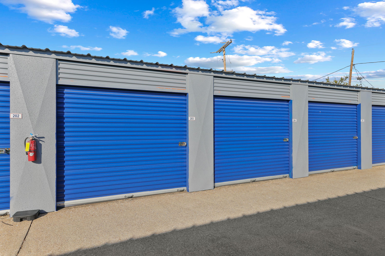 Drive-Up Storage Units in Forest Hill TX