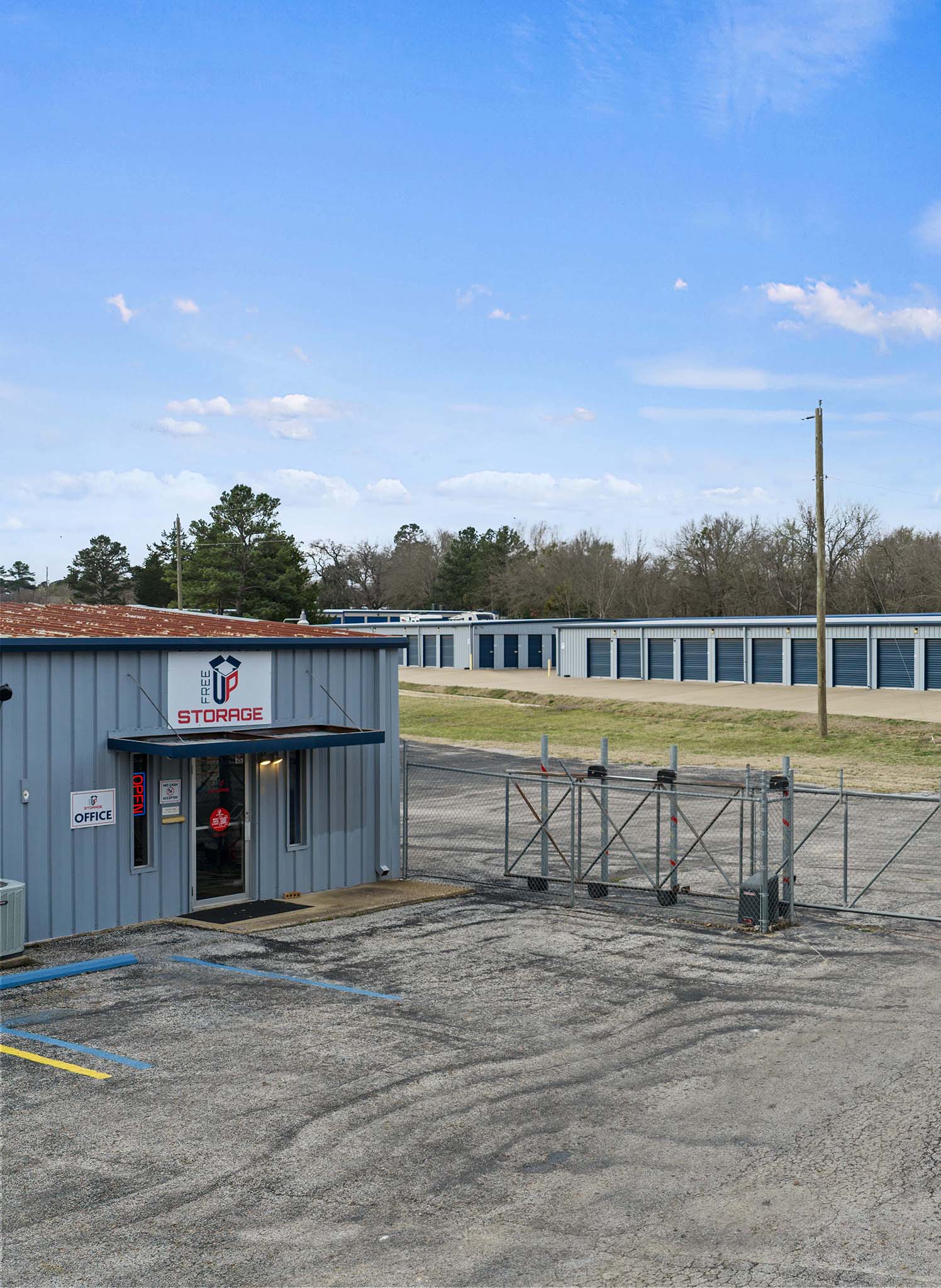 FreeUp Storage Tyler commercial space