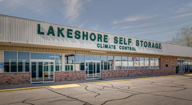 Lakeshore Self Storage in Monroe, LA