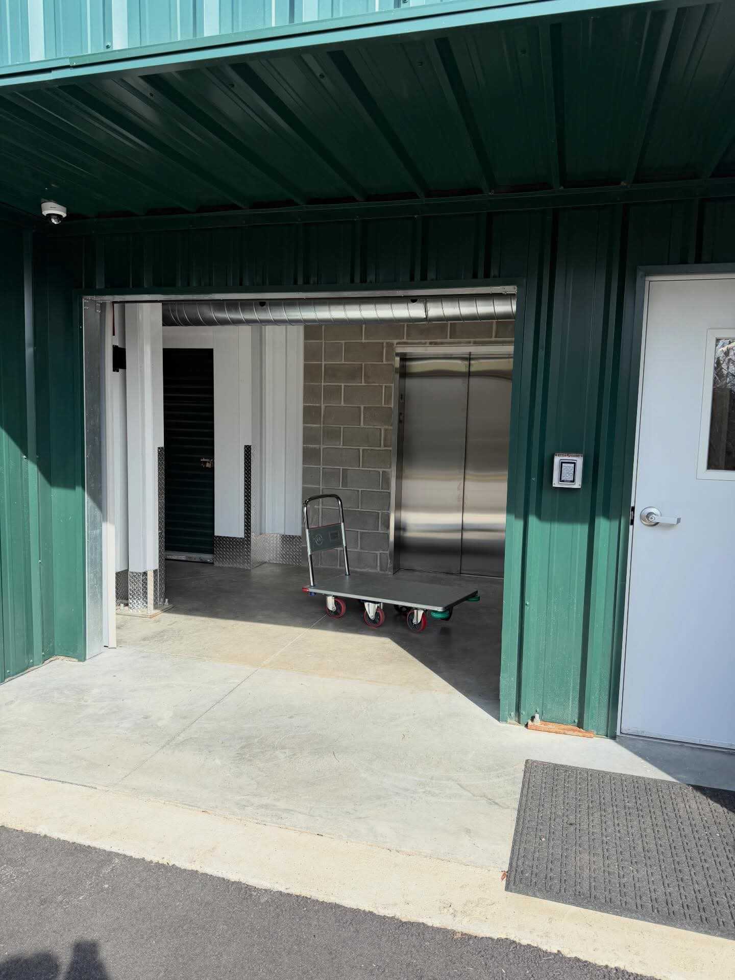 Self Storage Dollies Available in Manchester, MA