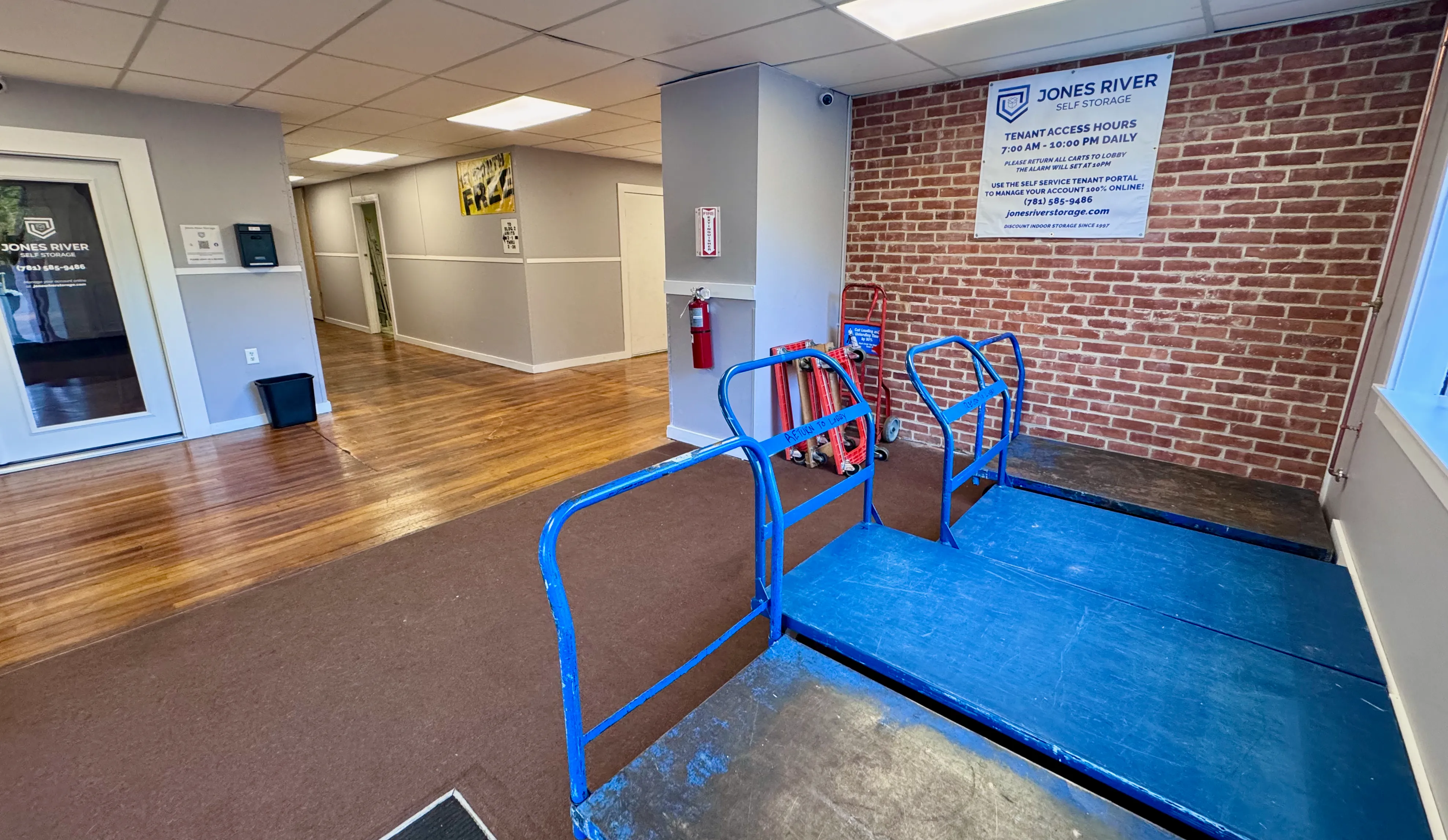 Storage carts and dollies available at Jones River Storage – tenant moving services Kingston MA