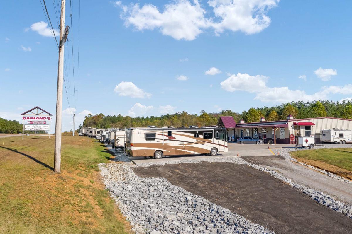 Extra Large RV Spaces in Springville, TN Extra Large RV Spaces in Springville, TN