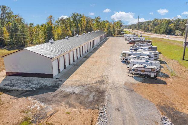 Outdoor RV Storage Spaces in Springville, TN