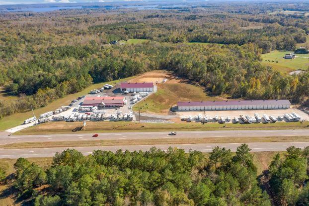 Premium Storage in Springville, TN
