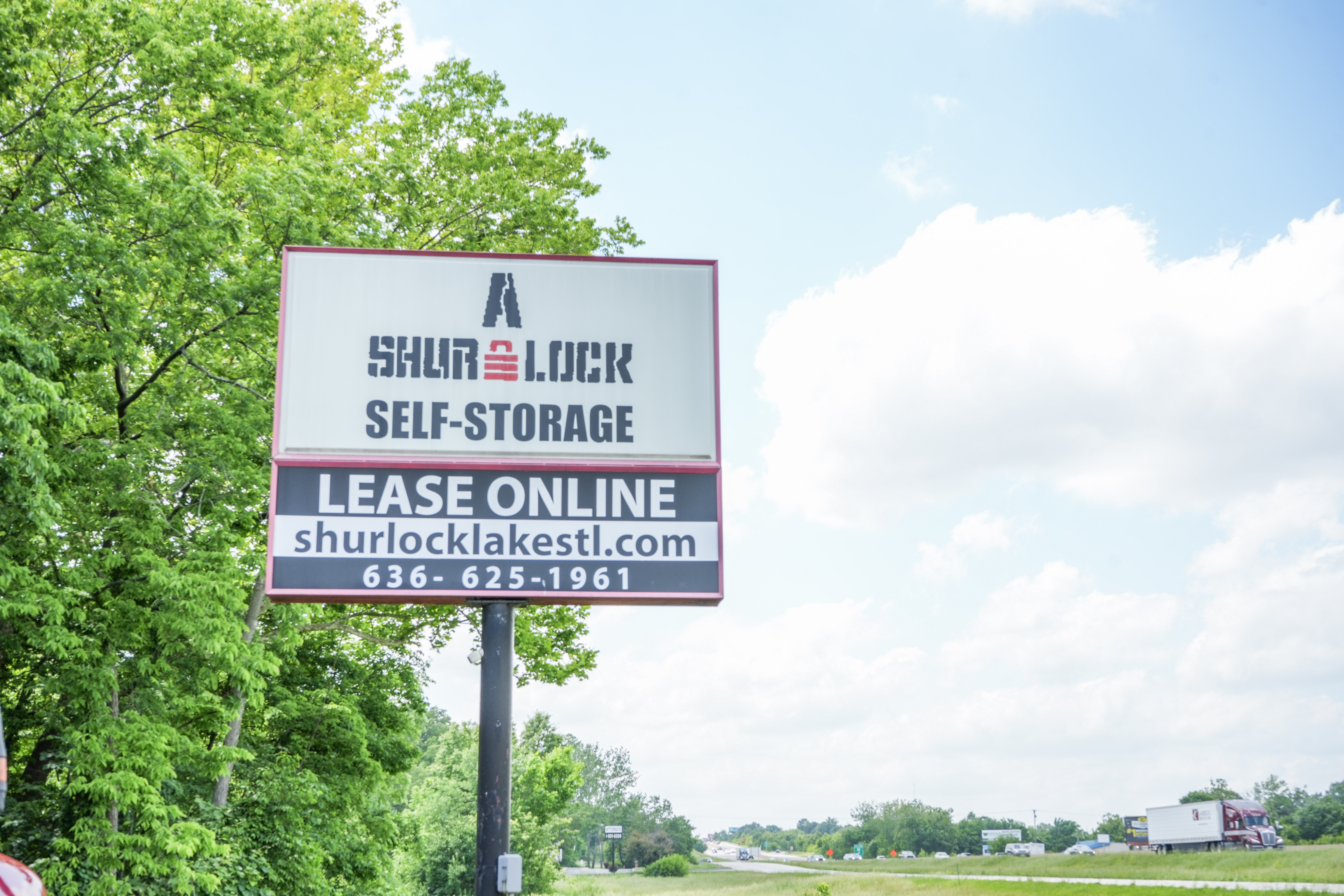 Drive-Up Storage Units in Lake Saint Louis, MO Drive-Up Storage Units in Lake Saint Louis, MO