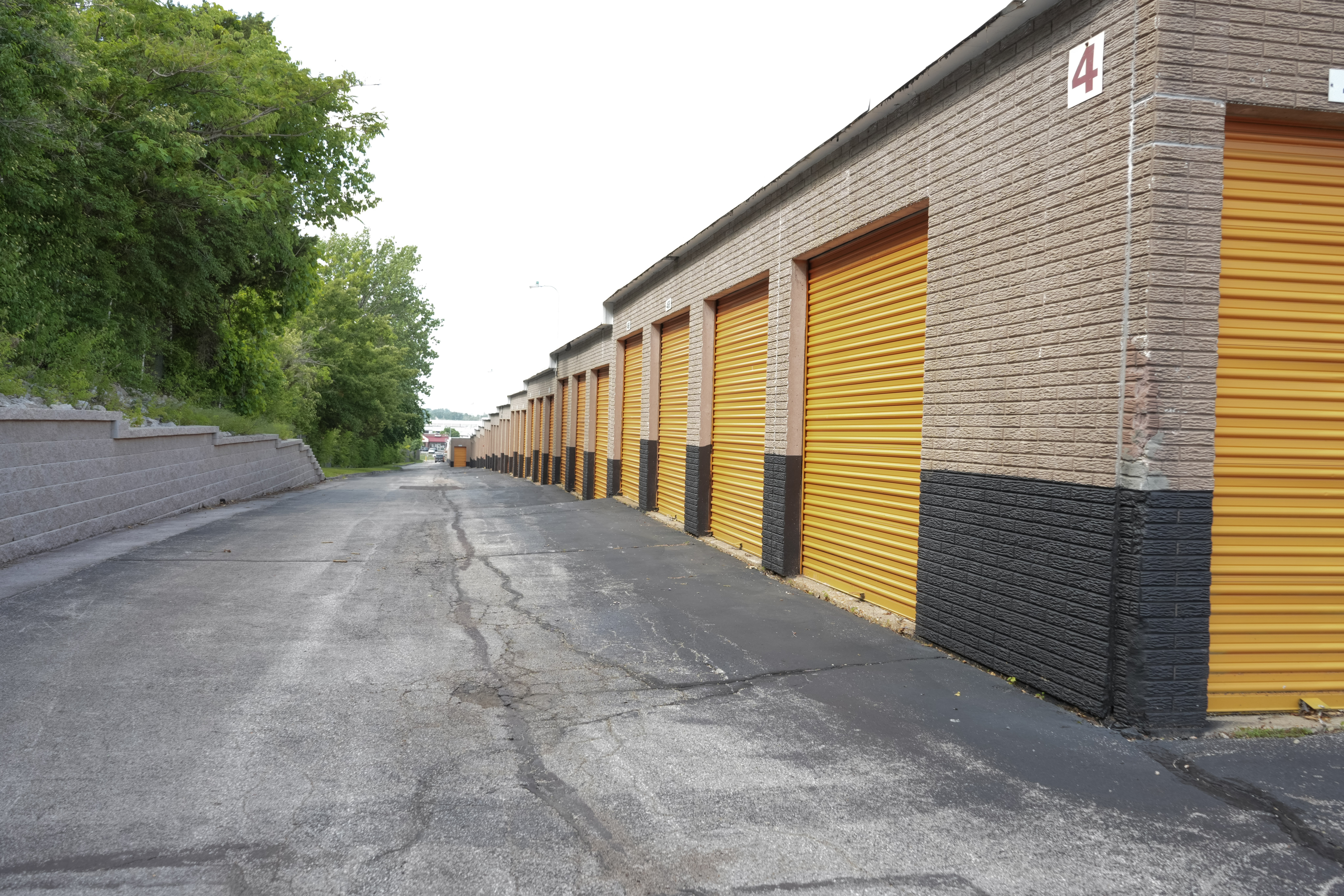 Drive-Up Units in Maryland Heights, MO
