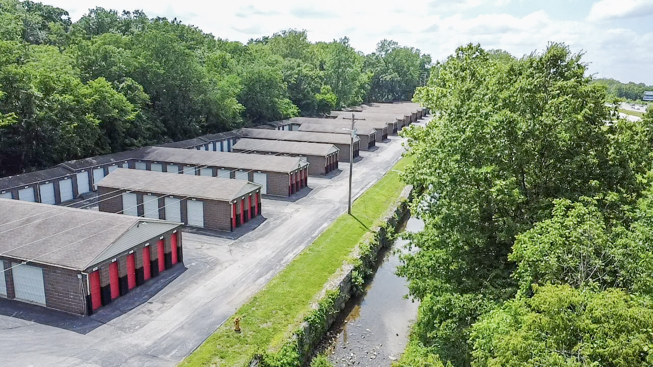 Drive-Up Storage Units in Lake Saint Louis, MO Drive-Up Storage Units in Lake Saint Louis, MO