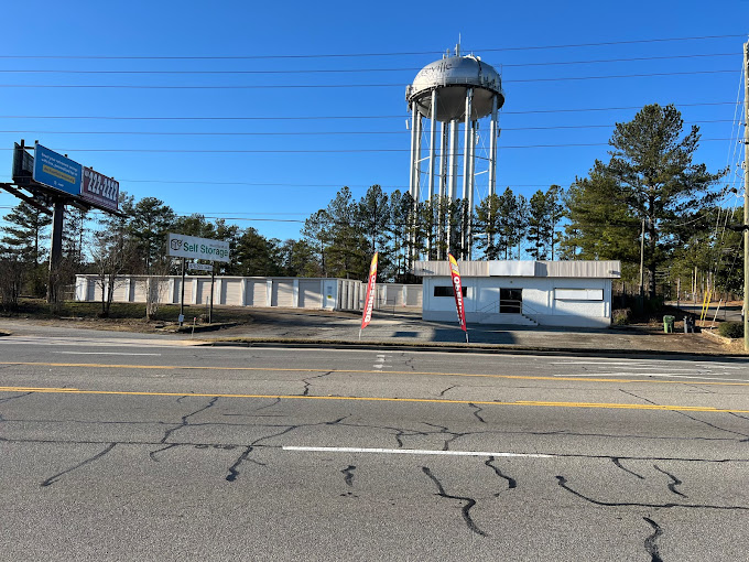 fenced and gated self storage facility milledgeville, ga