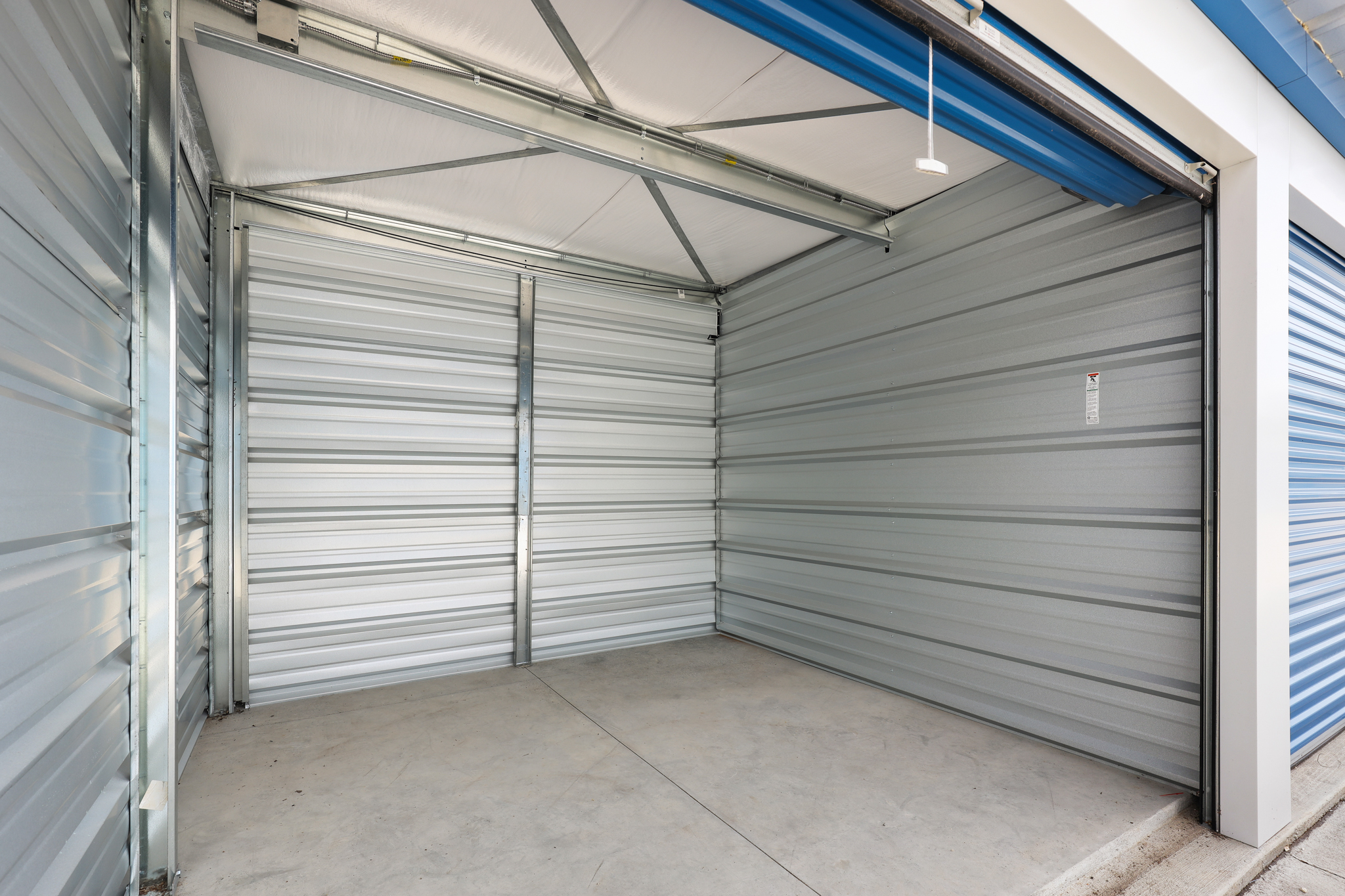 10 x 10 self storage unit