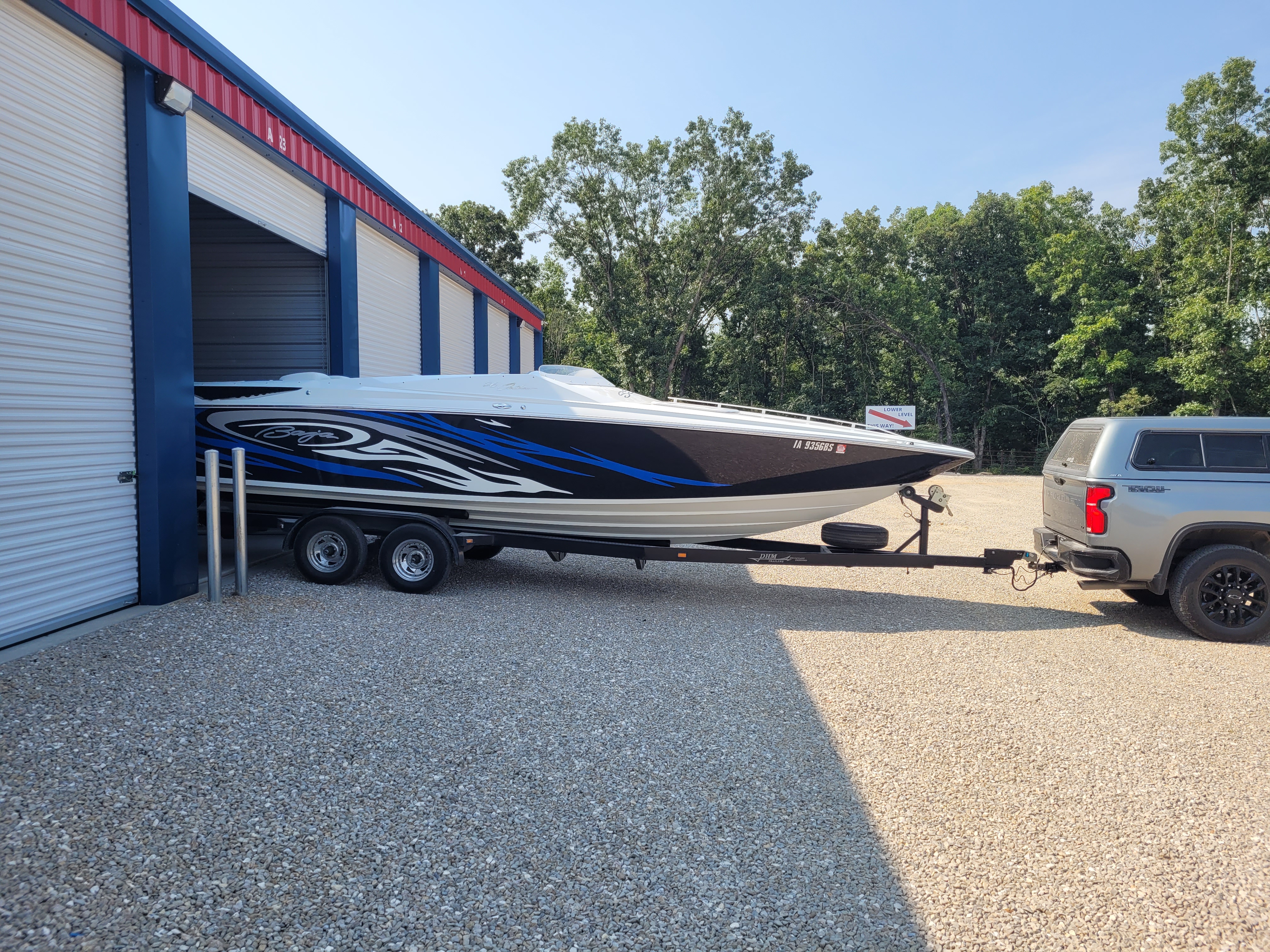 Boat RV Vehicle Moving In