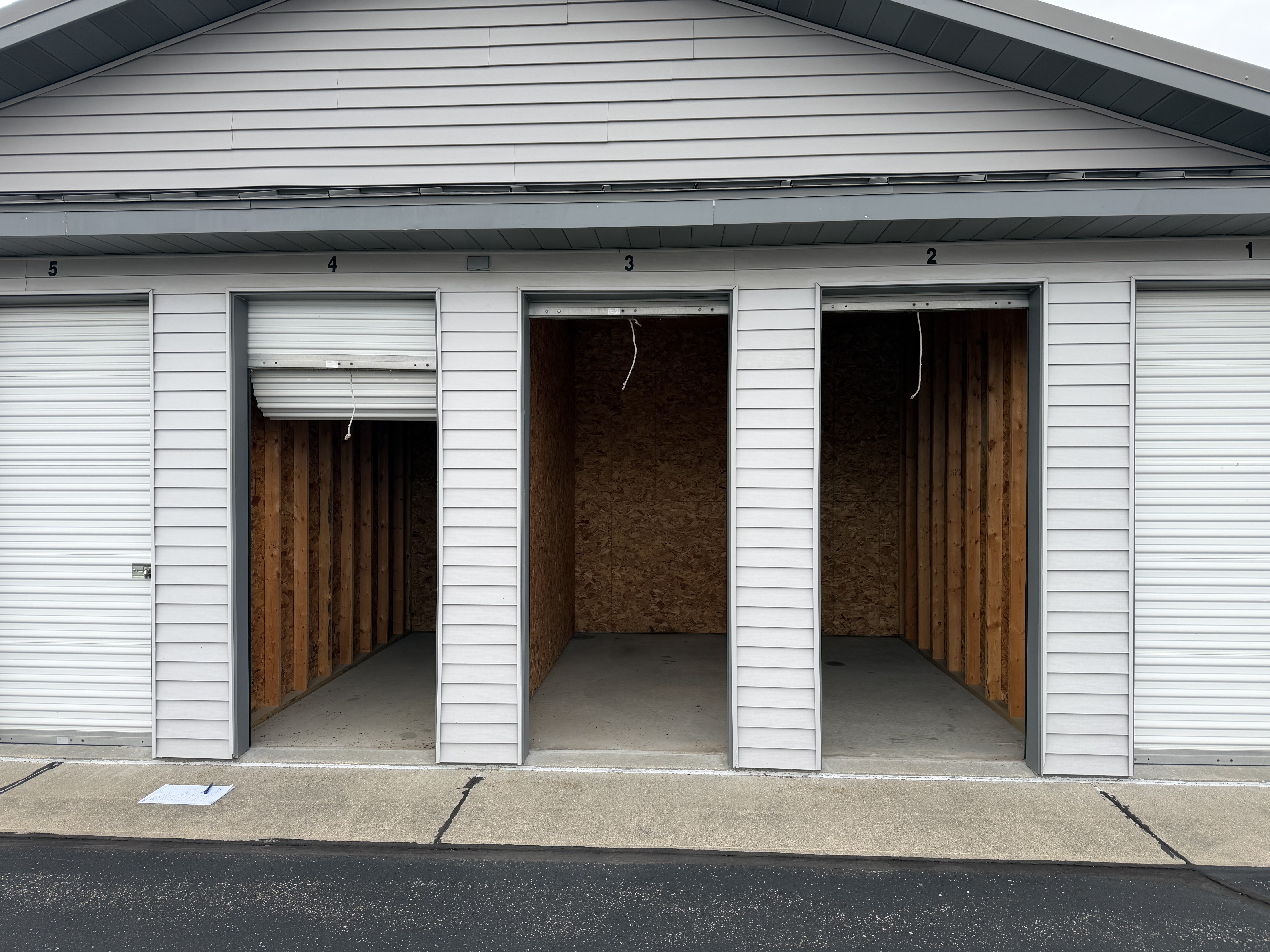 M33 Small Drive-Up Units in West Branch, MI