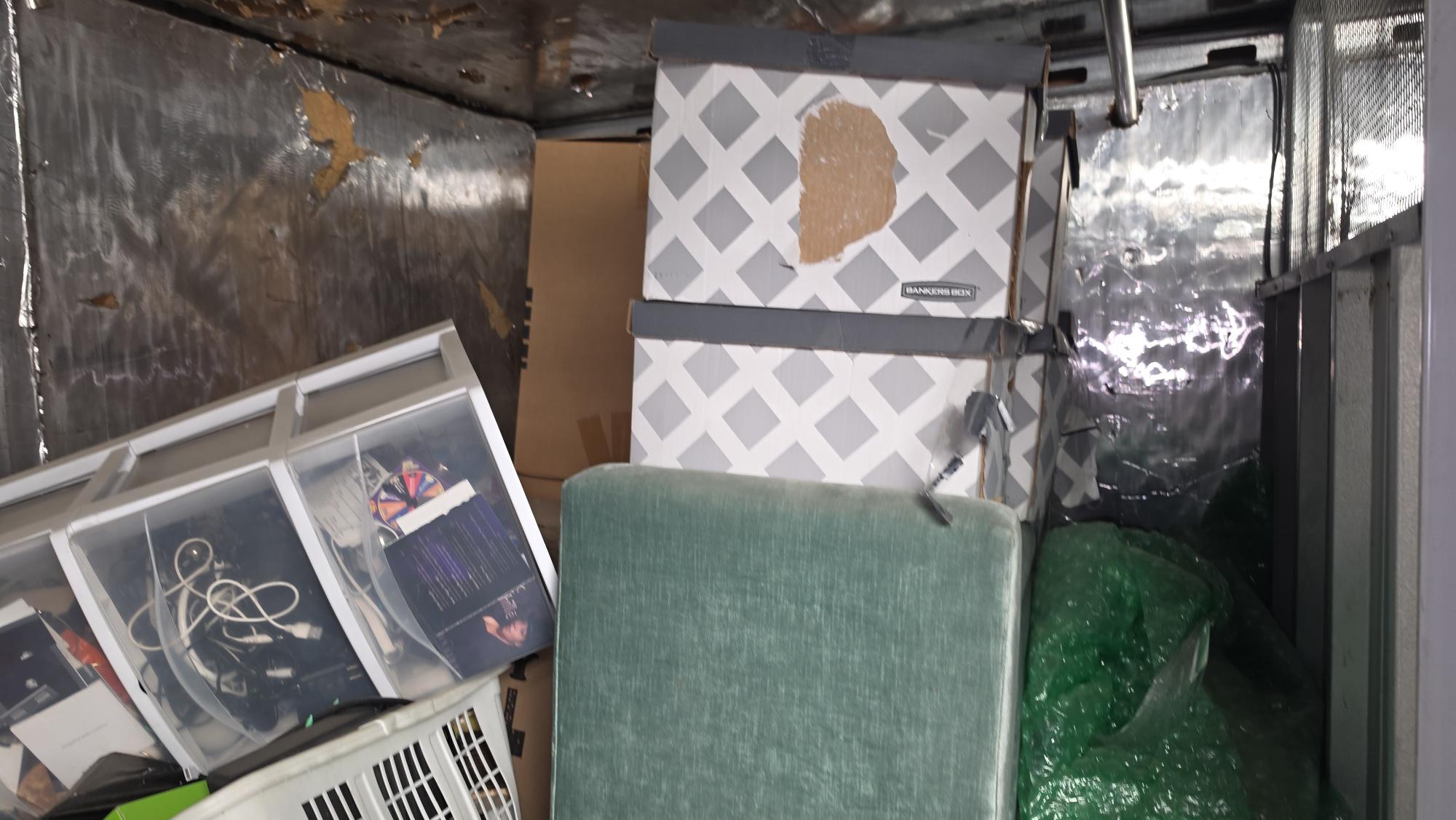 Unit 3352 contents – photo 3