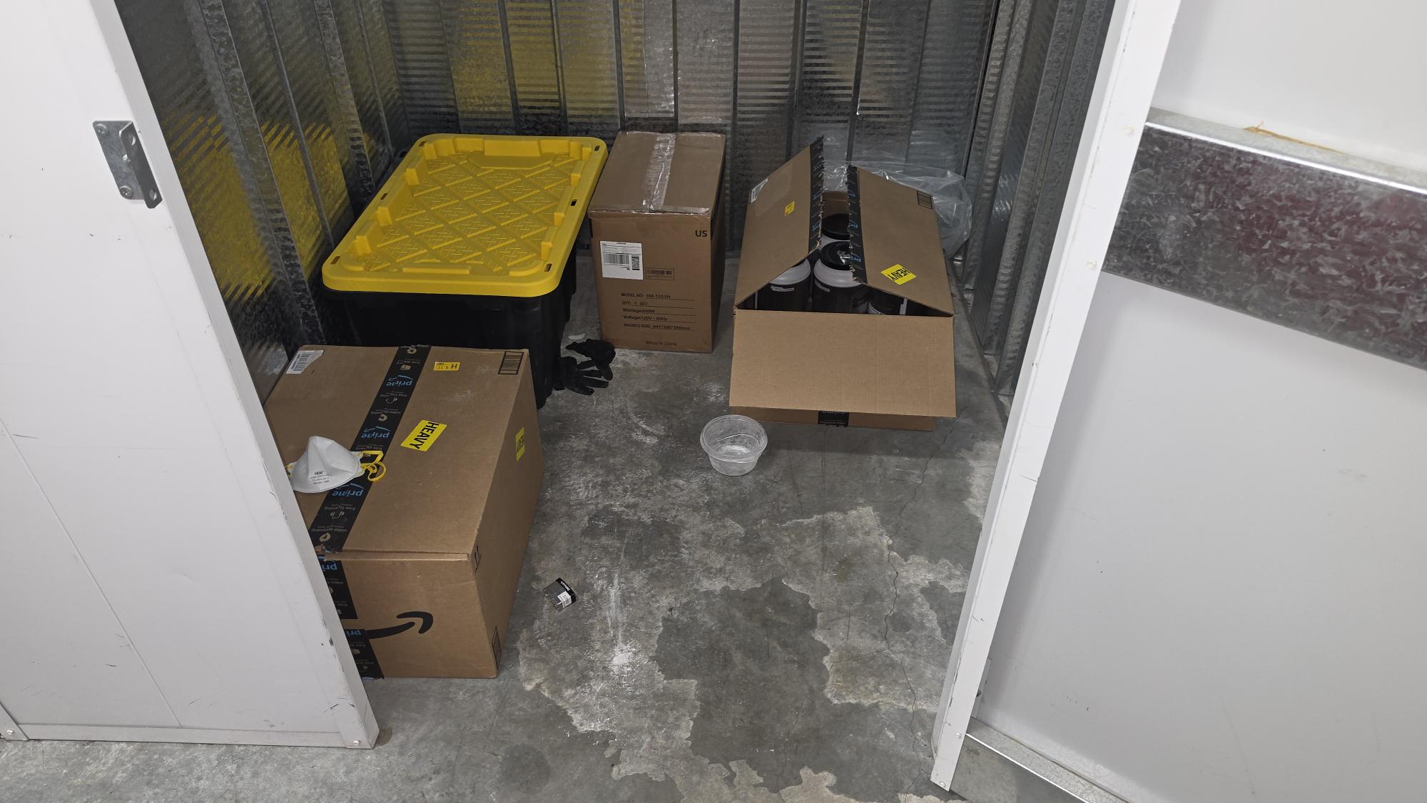 Unit 4085 contents – photo 1