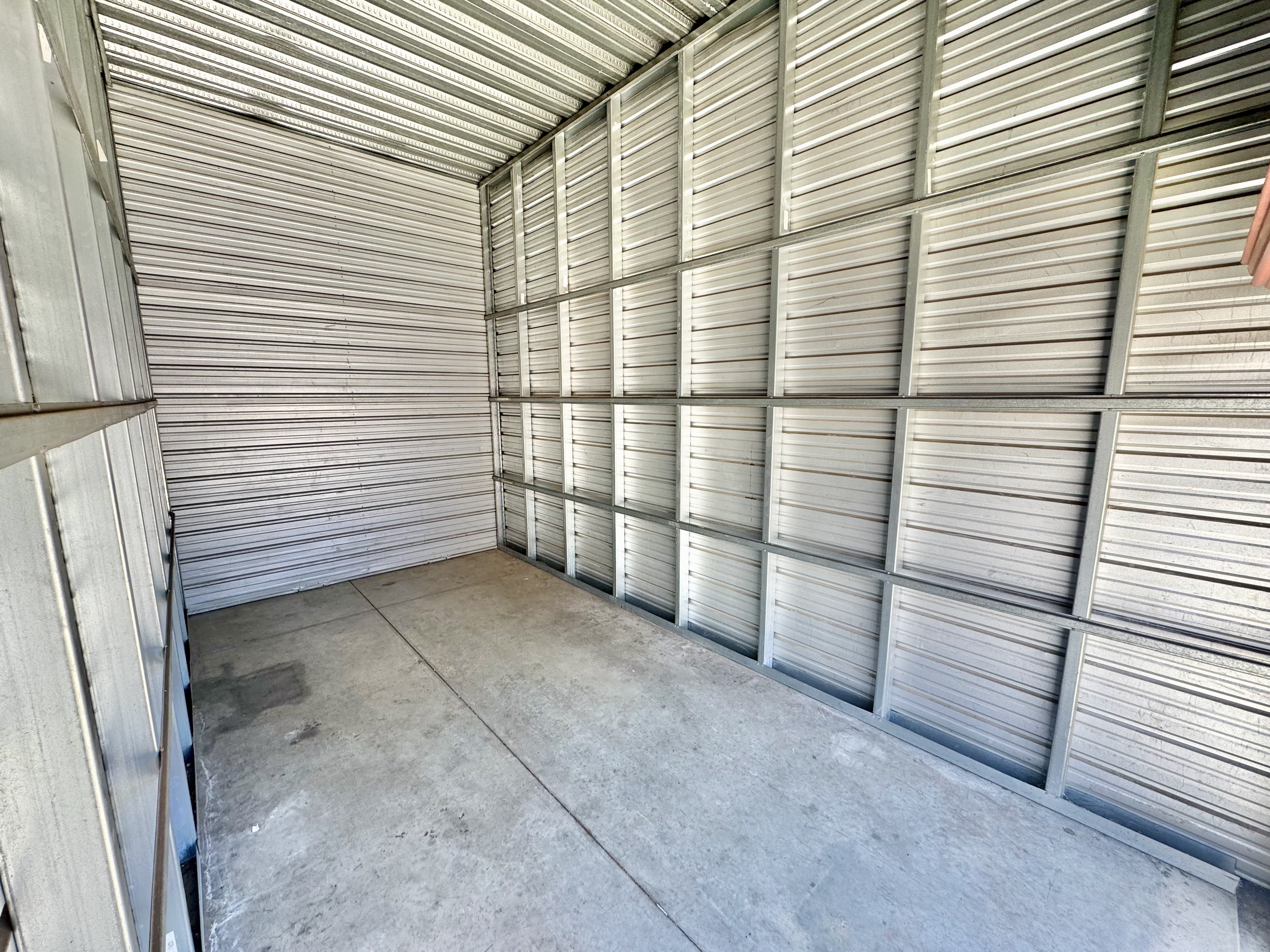 10x20 Santa Clarita Drive Up Self Storage 