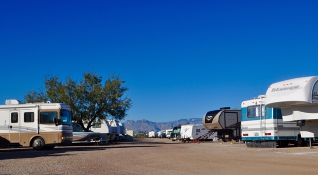 RV Parking at Arizona RV Storage