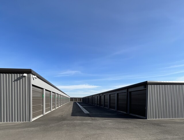 medium_external_photo_of_drive in twin falls, IN