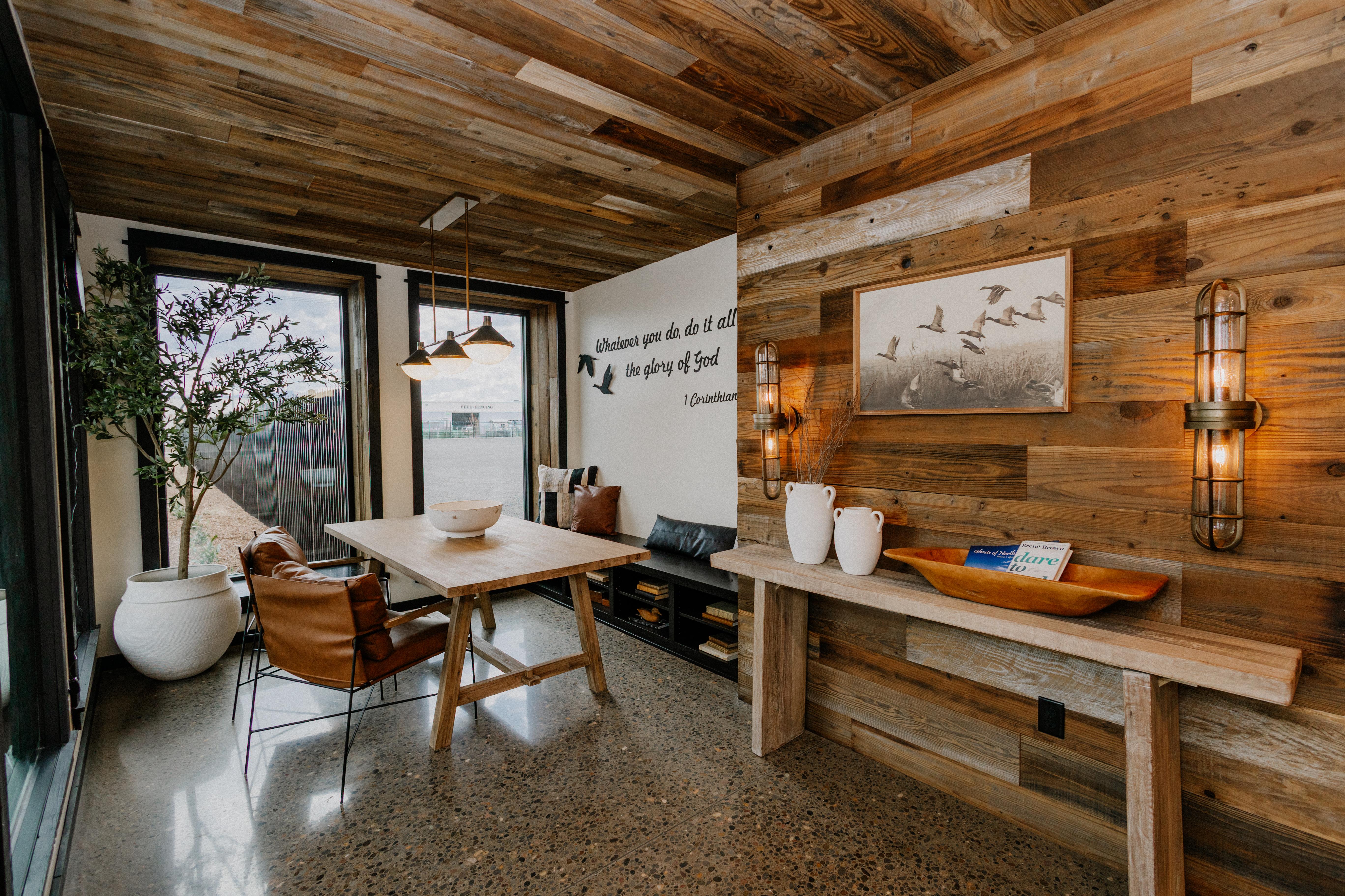 Business Center in White City, OR