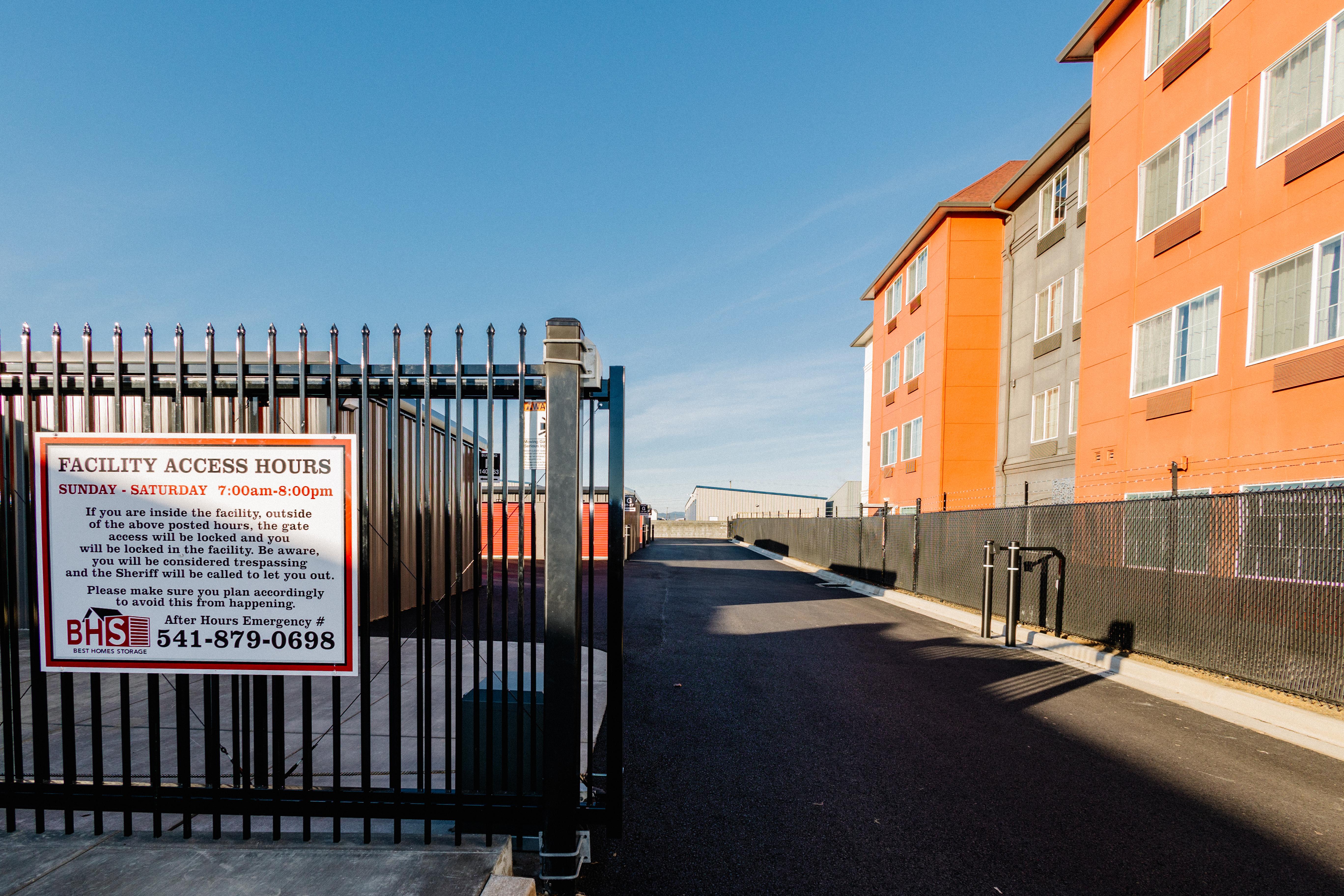 Convenient Storage in White City, OR