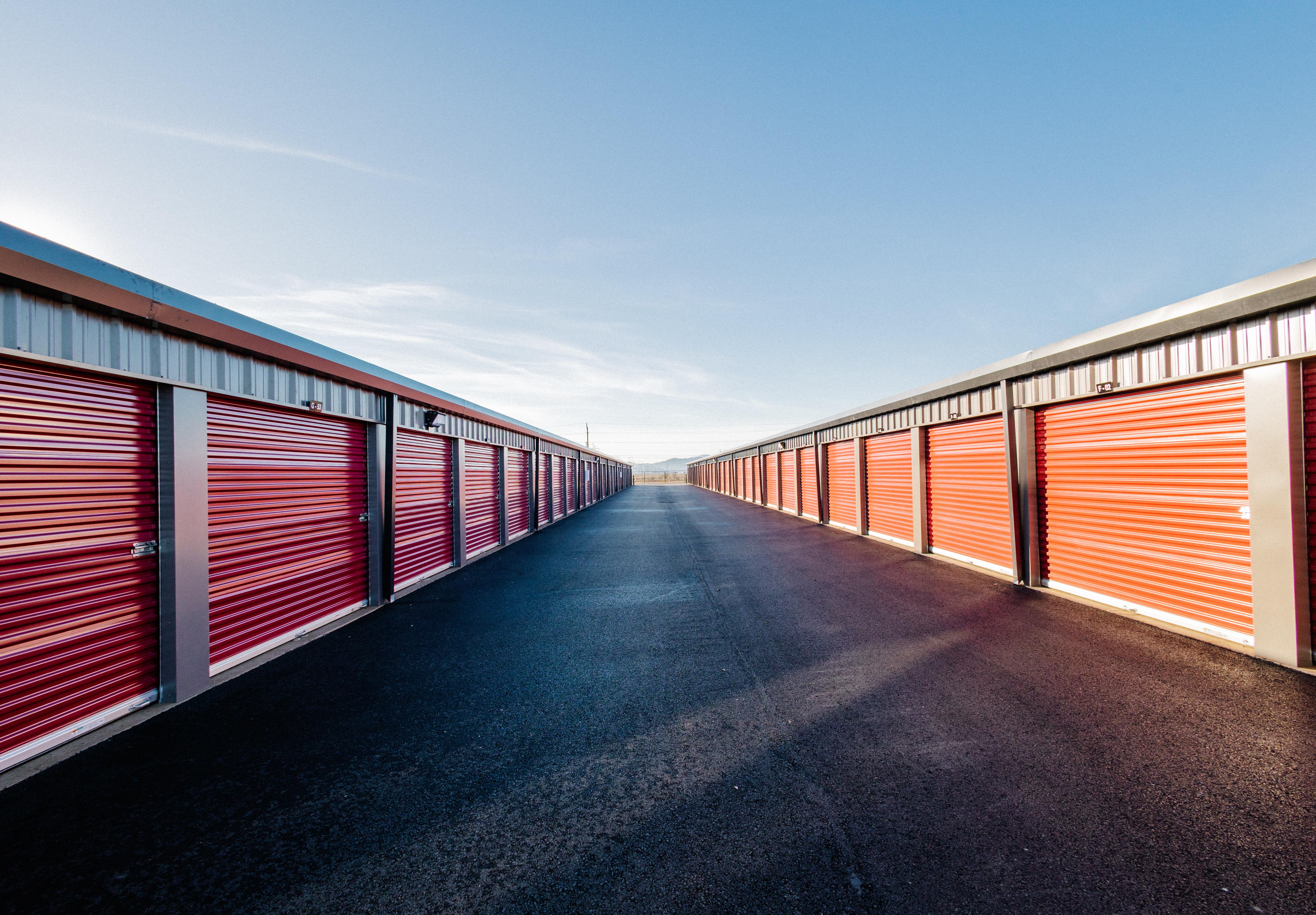 Drive-Up Storage Units in White City, OR