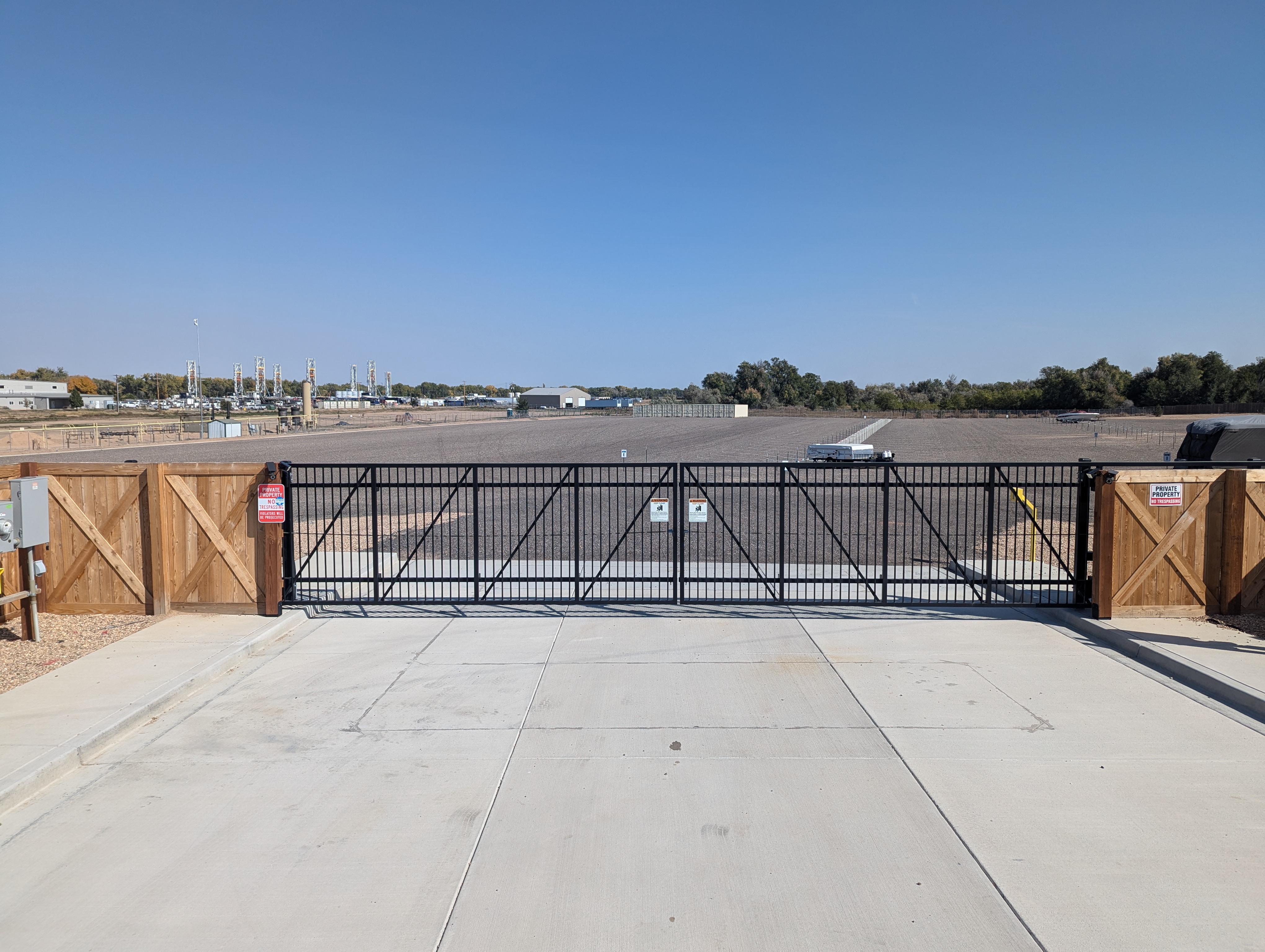 LaSalle Lock & Leave Storage -  Outdoor RV/Vehicle Parking in La Salle, CO