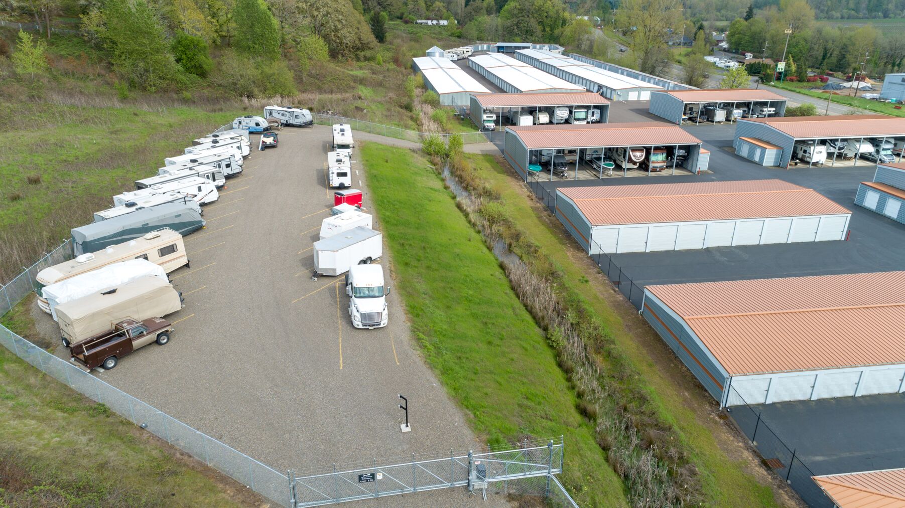 RV and boat parking in salem, or