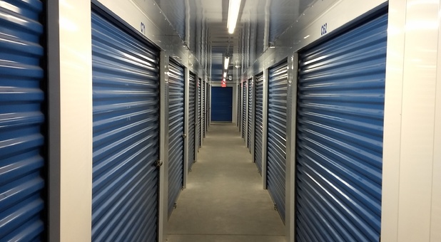 Self Storage Hallway in Hot Springs, AR
