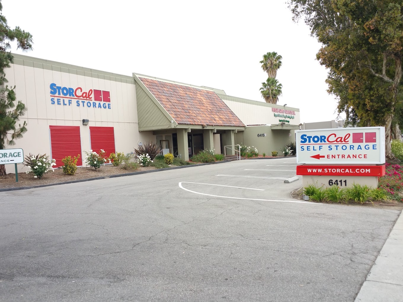 Self Storage in Woodland Hills, CA