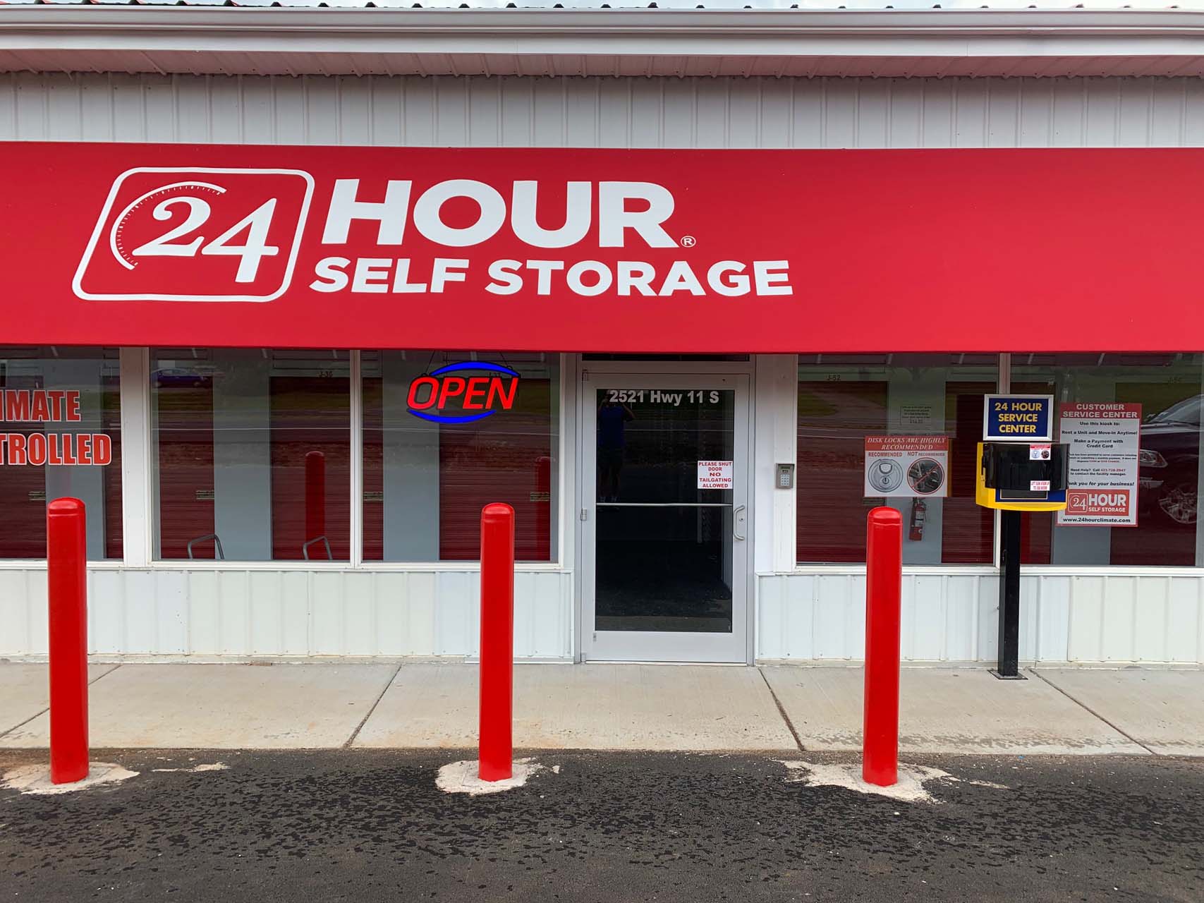 Congress 2521 Congress Pkwy S Athens, TN 37303