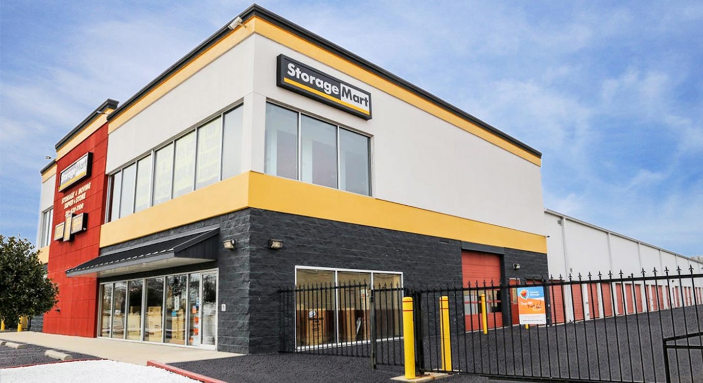 Storage in Waldorf, MD on Crain Highway StorageMart