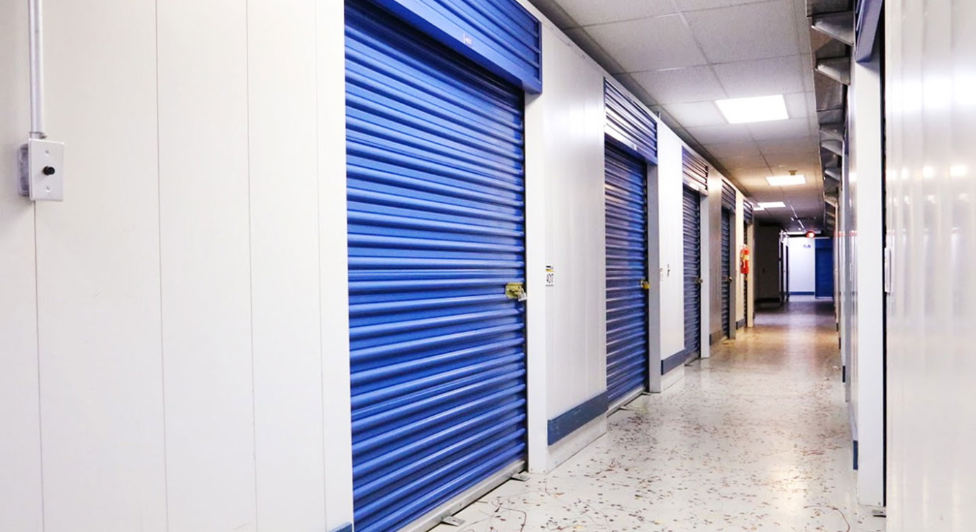 Storage Units in Fairfax, VA on Lee Hwy StorageMart